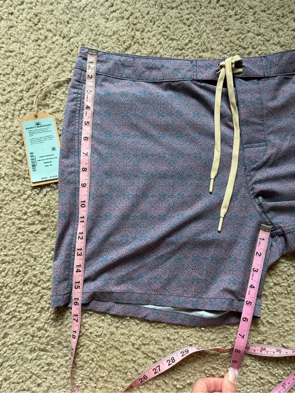 NWT Faherty Biarritz Boardshorts 38 in Dusk Rose Medallion